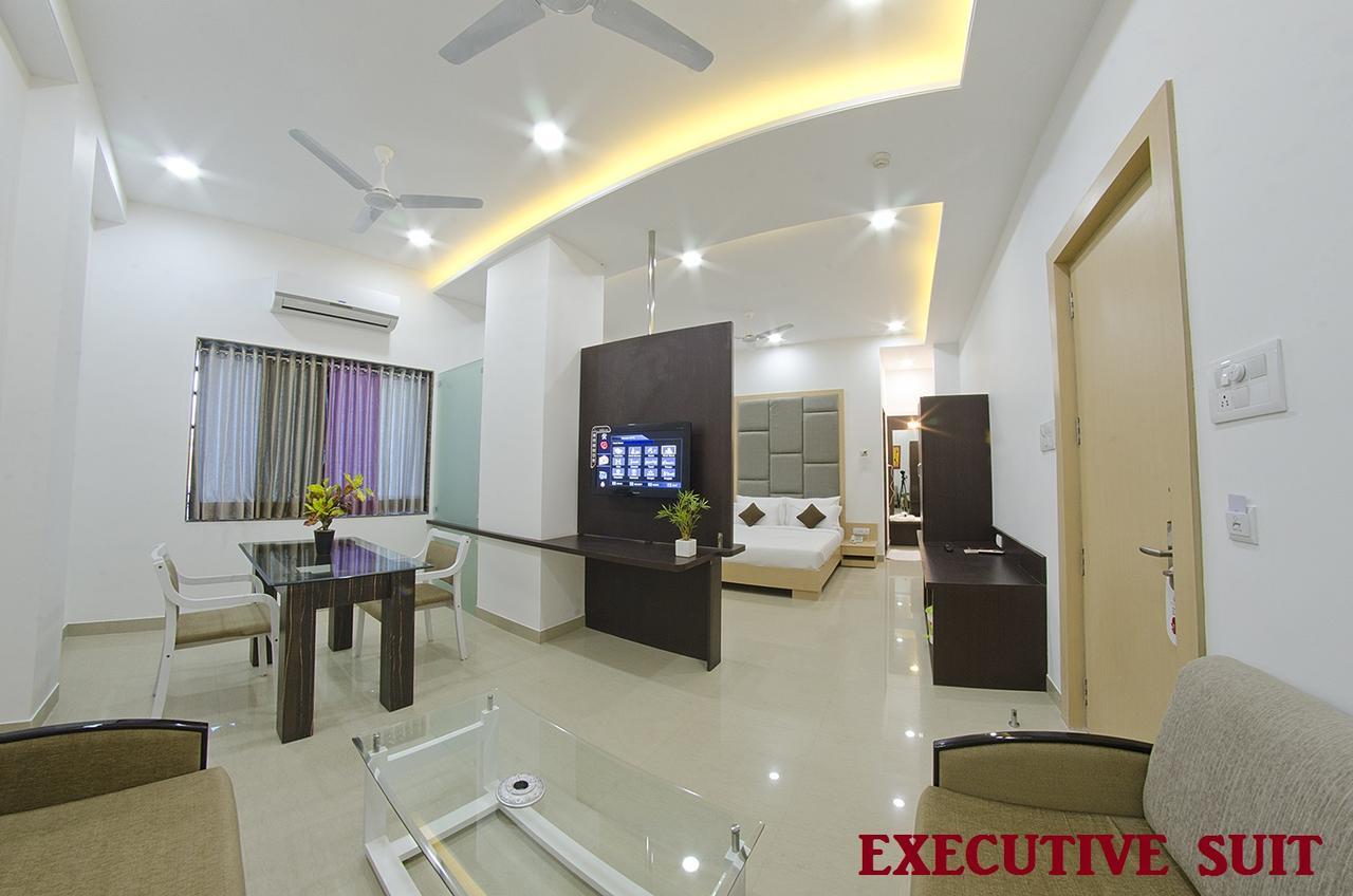 Jk Rooms 109 Hotel Mayur Nagpur Eksteriør bilde